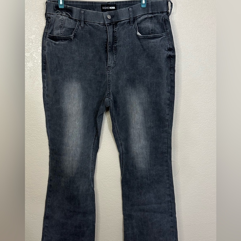 Fashion Nova Dark Gray Straight Leg Jeans
